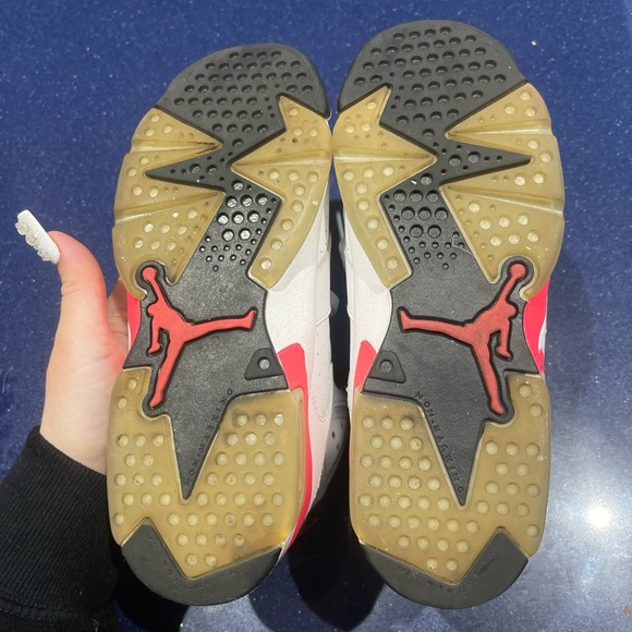 Air Jordan 6 retro white infrared sneakers - Picture 7 of 7